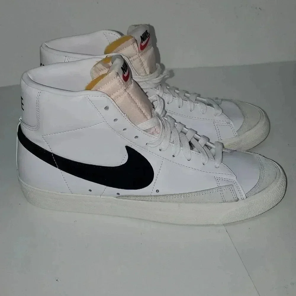 Nike Blazer Mid 77 Vintage White Black BQ6806-100 Mens Size 9
